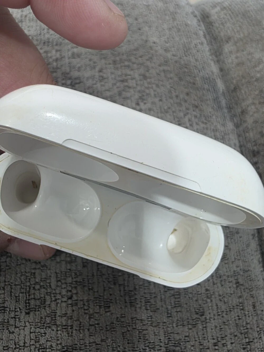 Apple sleek white